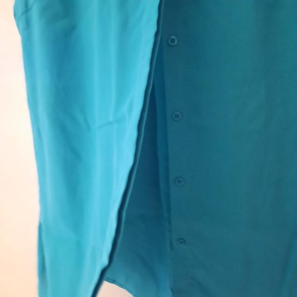 Blue Sleeveless Button Blouse  *BOGO* - Picture 3 of 6